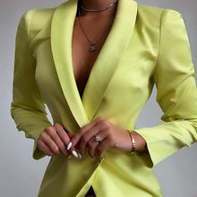 Cargar imagen en el visor de la galería, Minivestido de punto con cuello vuelto y corte en A, largo con botones para mujer