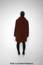 Cargar imagen en el visor de la galería, Abrigo Jacqueline Oversized Teddy Coat