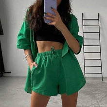 Cargar imagen en el visor de la galería, Pantalones cortos casuales y Camisa de manga corta 2 piezas