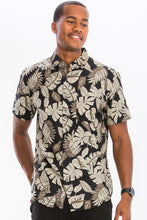 Cargar imagen en el visor de la galería, Hawaiian Print Button Down Shirt