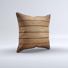 Cargar imagen en el visor de la galería, Cojin estilo Tablones de madera atornillados con tinta decorativa
