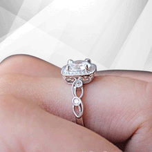 Cargar imagen en el visor de la galería, Anillo de compromiso nupcial con halo de diamantes de circonita cúbica grande de 2,88 quilates, blanco de 18 quilates
