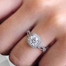 Cargar imagen en el visor de la galería, Anillo de compromiso nupcial con halo de diamantes de circonita cúbica grande de 2,88 quilates, blanco de 18 quilates
