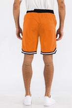 Cargar imagen en el visor de la galería, Mens Striped Basketball Active Jordan Shorts
