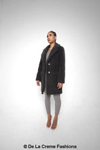 Cargar imagen en el visor de la galería, Abrigo Jacqueline Oversized Teddy Coat
