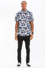 Cargar imagen en el visor de la galería, HAWAIIAN BUTTON DOWN SHIRT

